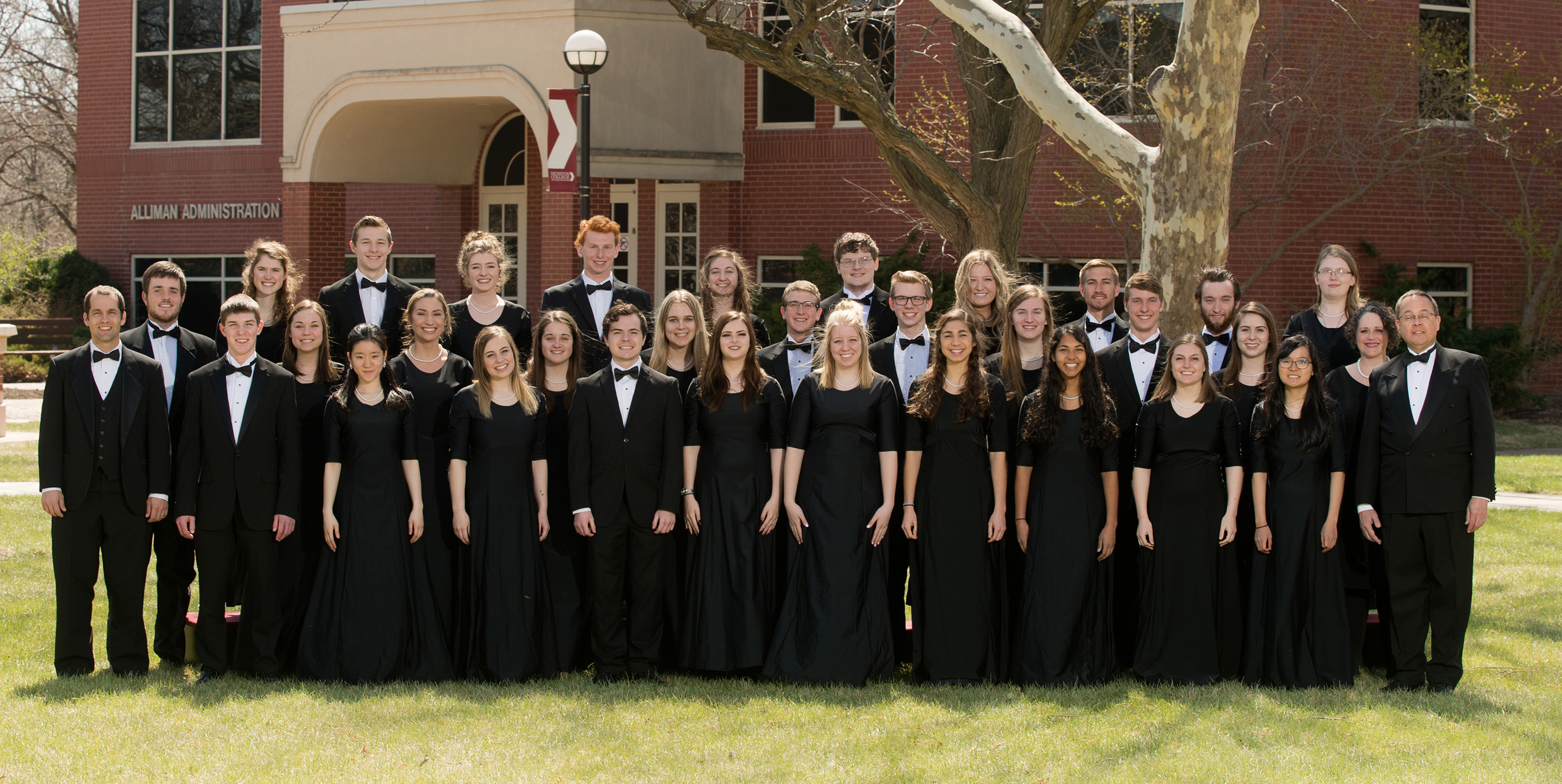 2018 Hesston College International Chorale group photo