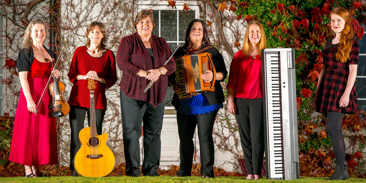 promotional photo - musical group Cherish the Ladies