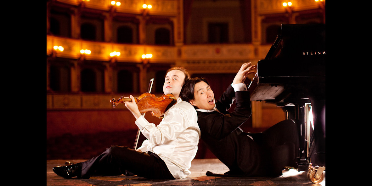 promo photo - Igudesman and Joo