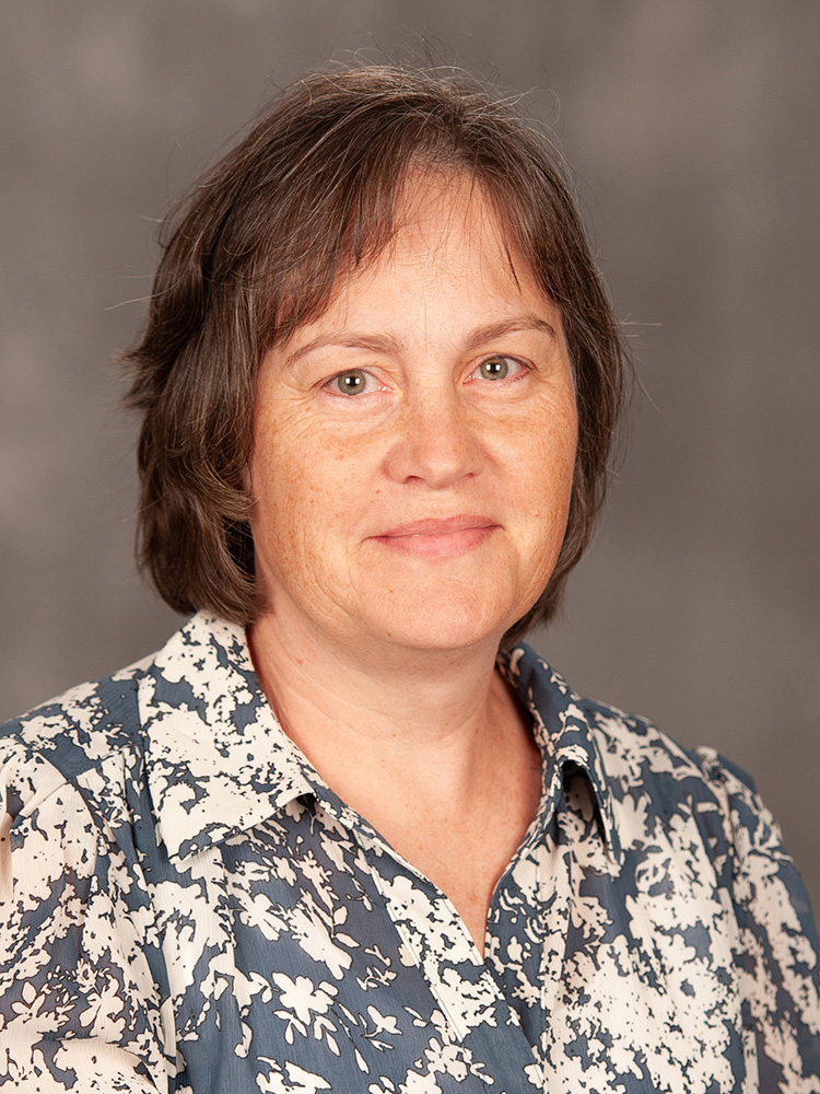 Photo of Cindy Lapp
