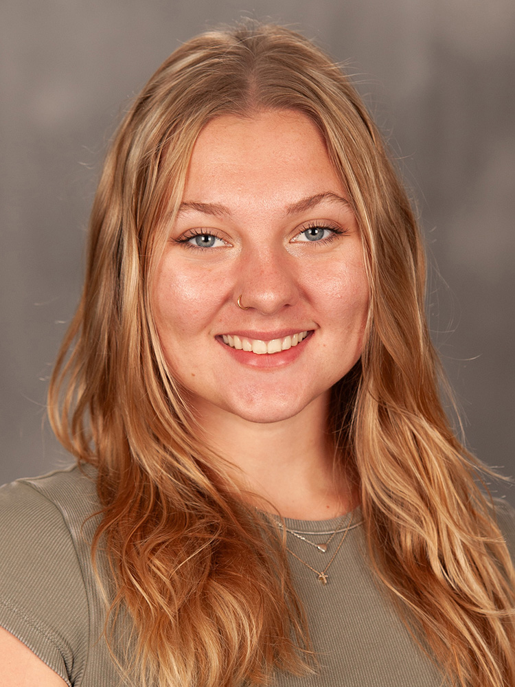 Photo of Sydney Roeder
