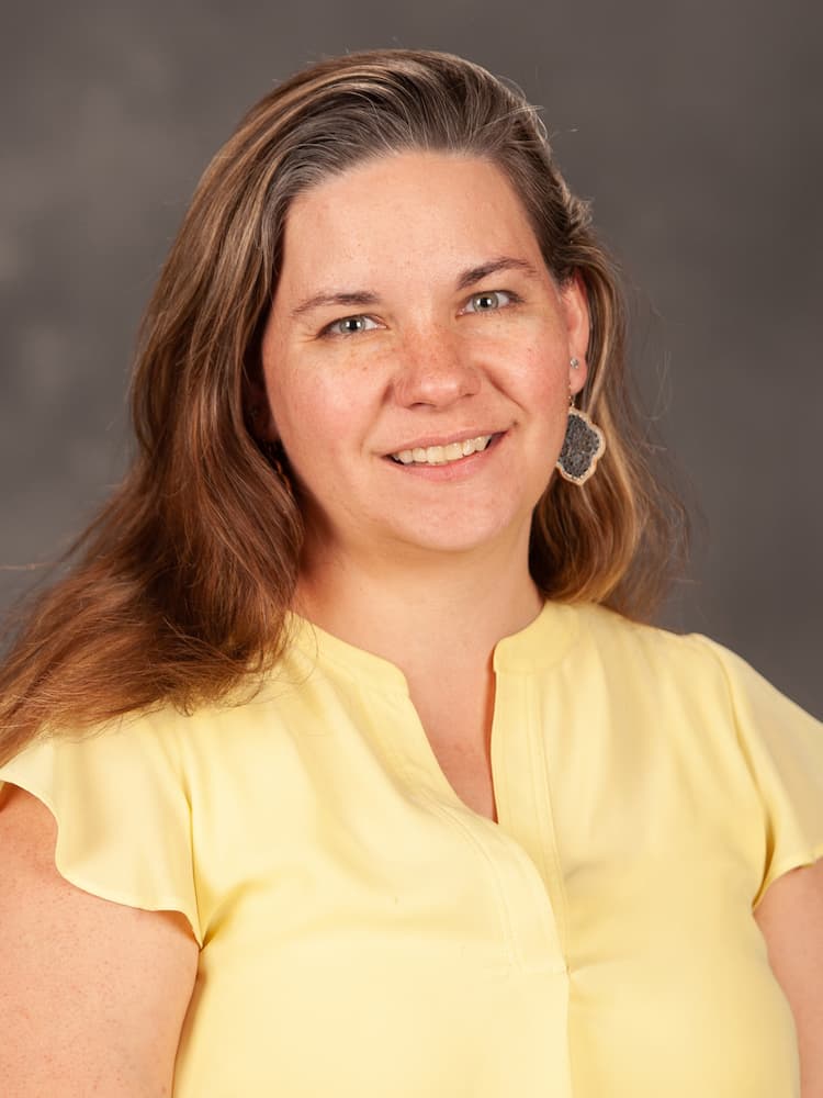 Photo of Laura Tharman