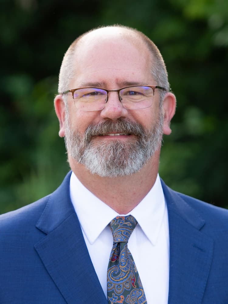 Photo of Ross Peterson-Veatch