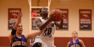 Hesston College women's basketball action photo - Destavia Davis